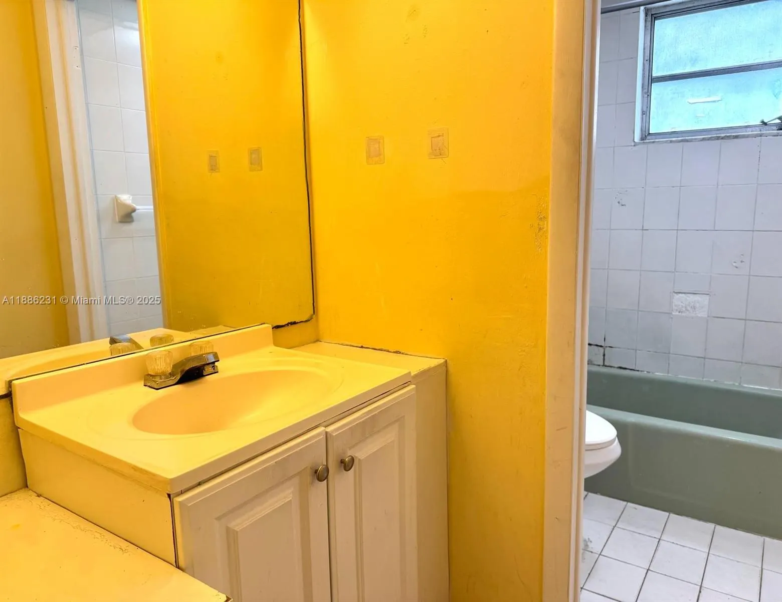 1215 SW 32nd Ave, #108A