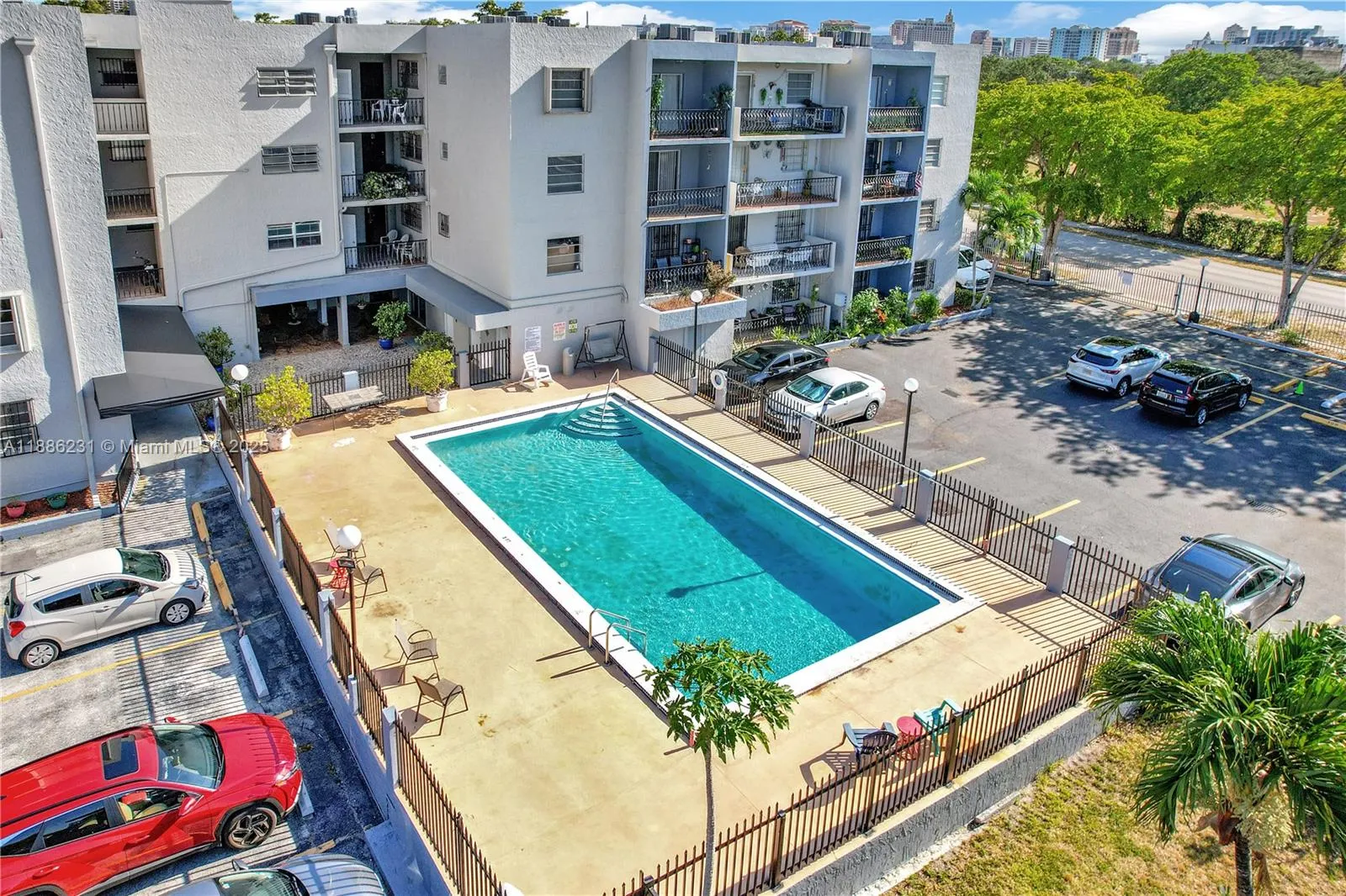 1215 SW 32nd Ave, #108A