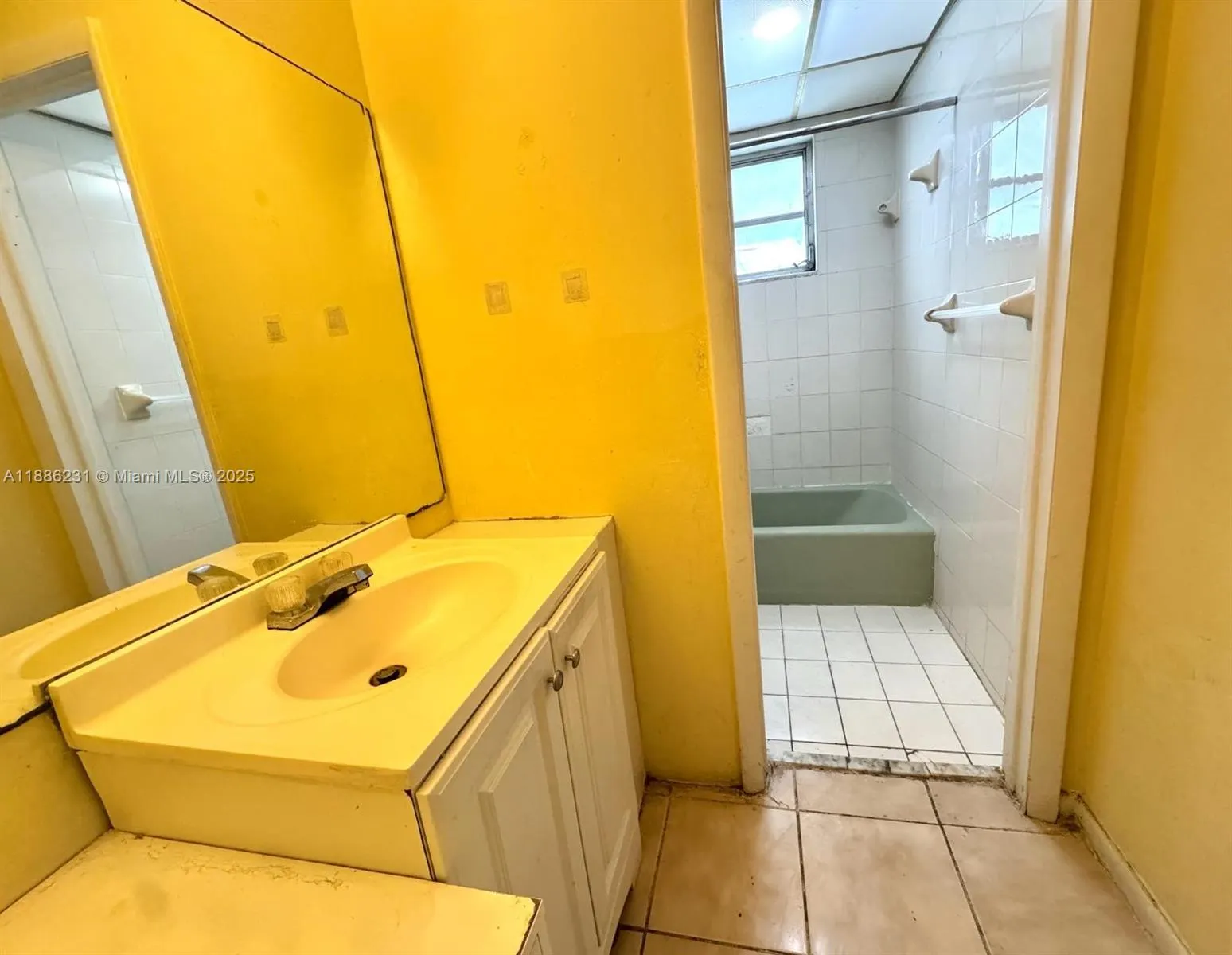 1215 SW 32nd Ave, #108A