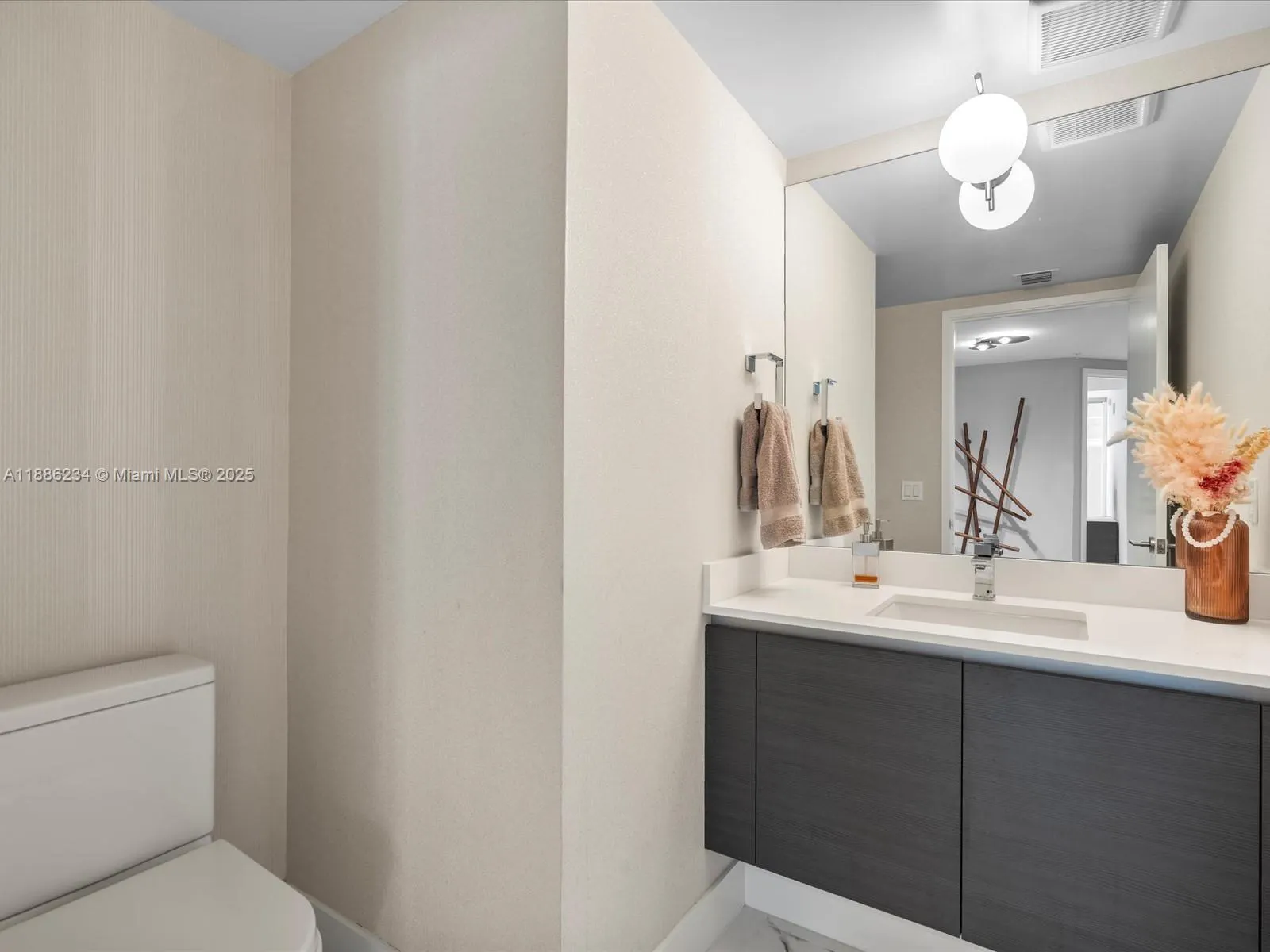 300 Sunny Isles Blvd, #4-1601