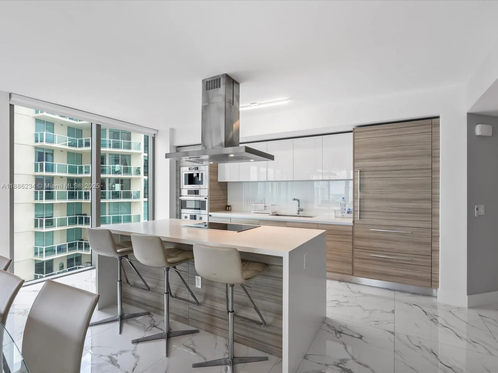 300 Sunny Isles Blvd, #4-1601