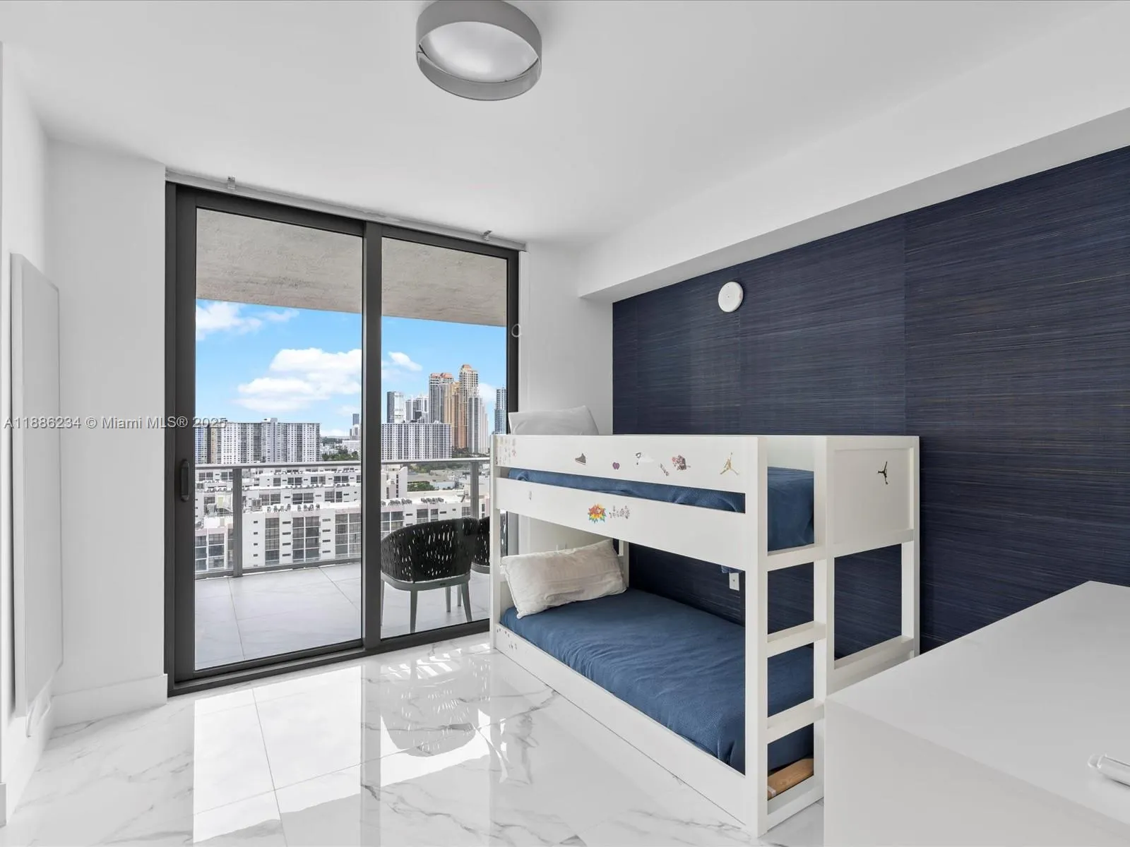 300 Sunny Isles Blvd, #4-1601