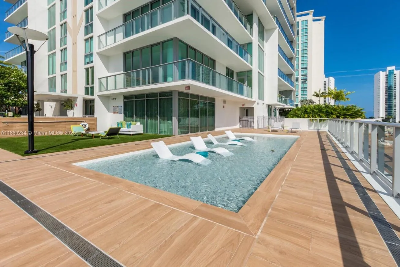 300 Sunny Isles Blvd, #4-1601