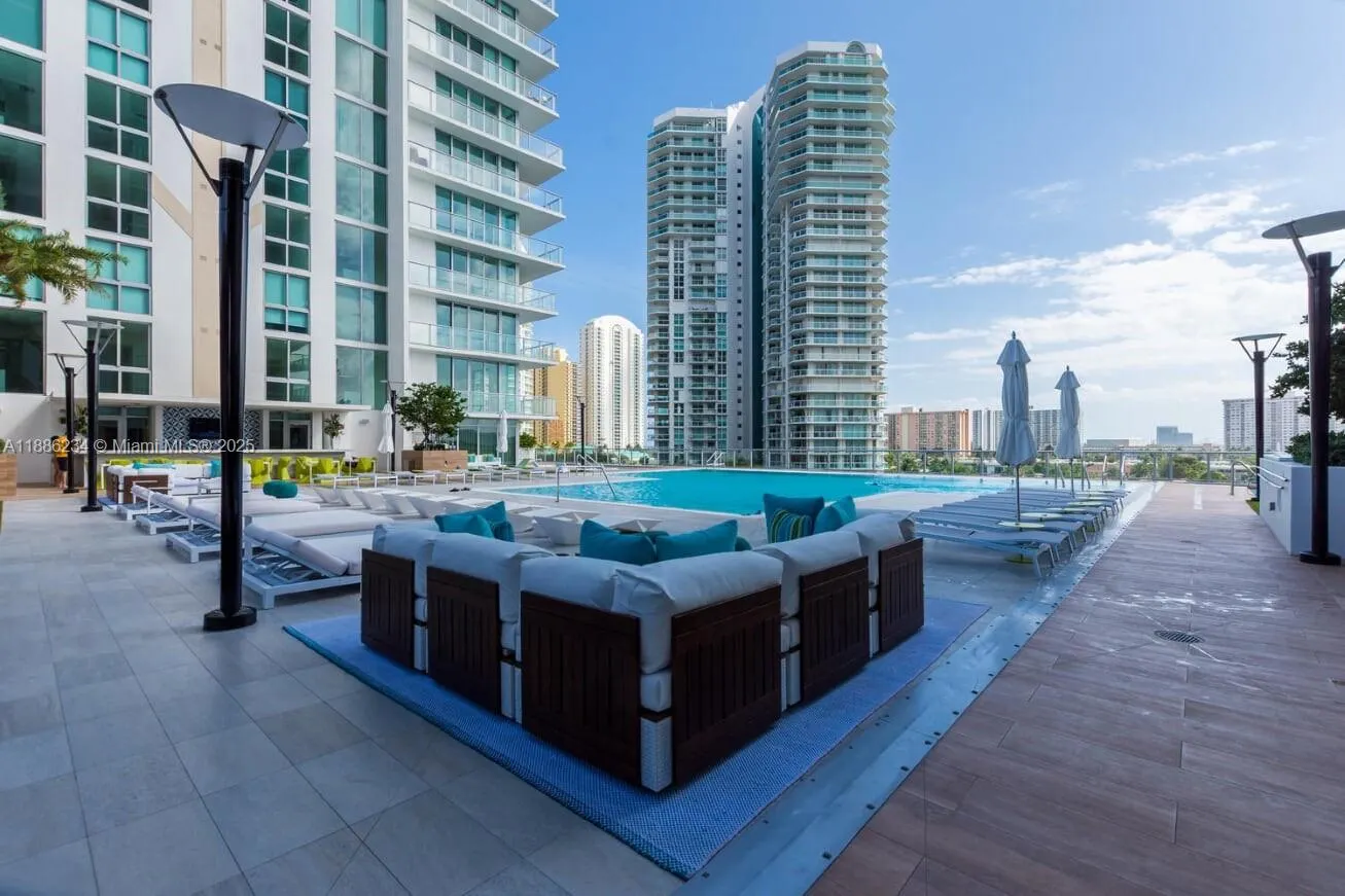 300 Sunny Isles Blvd, #4-1601