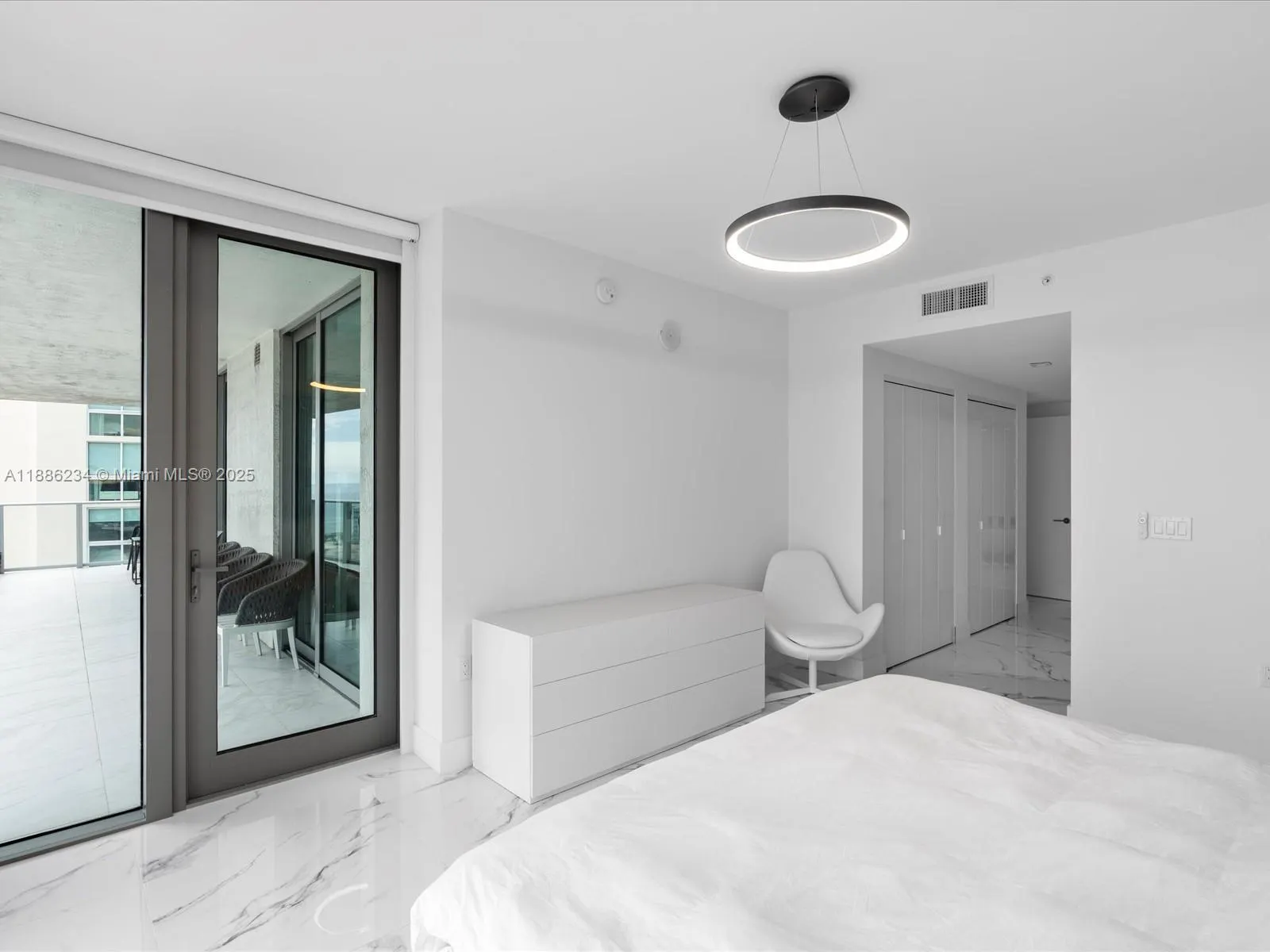 300 Sunny Isles Blvd, #4-1601