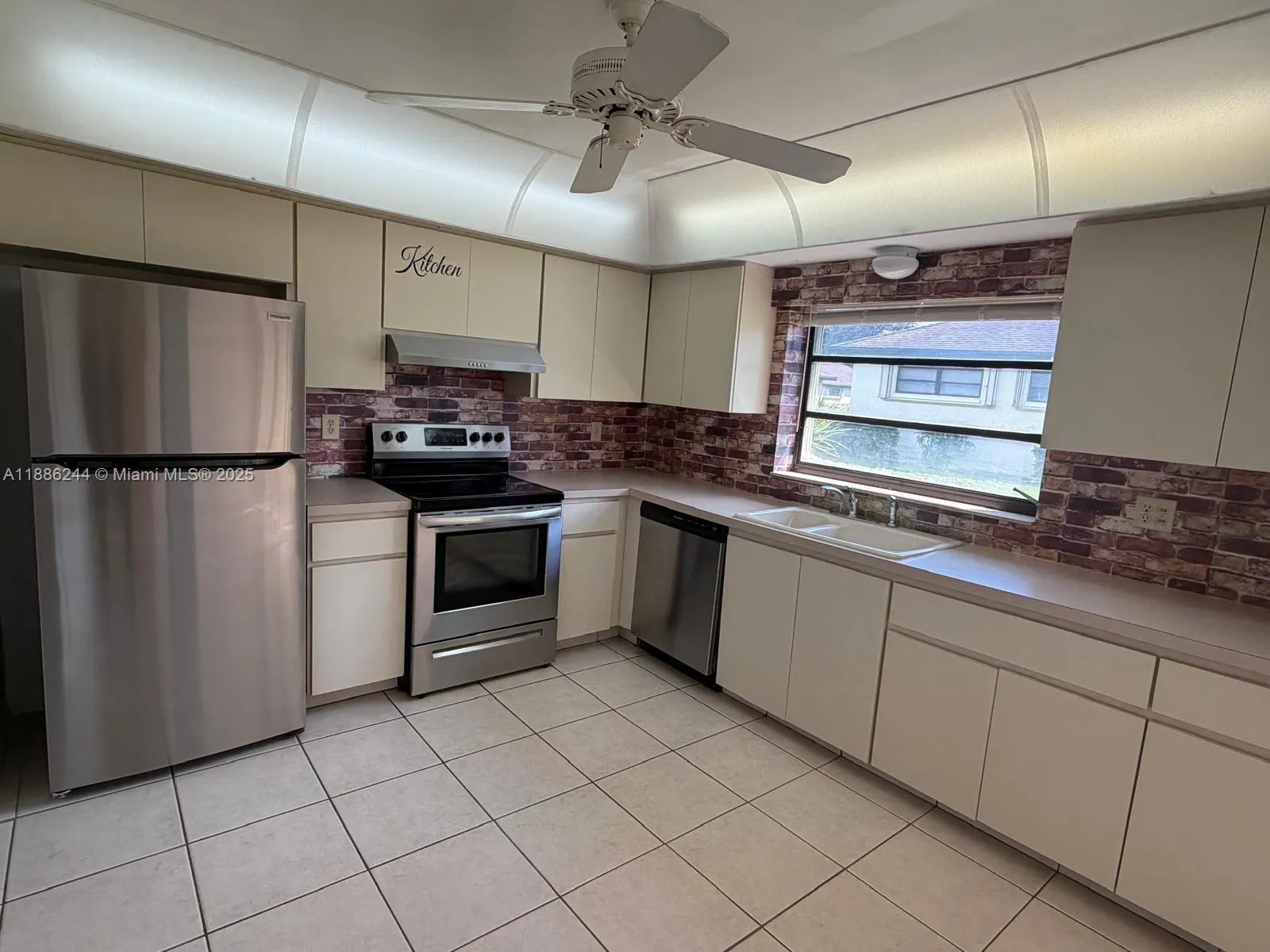 4924 Eaglewood Rd, #B