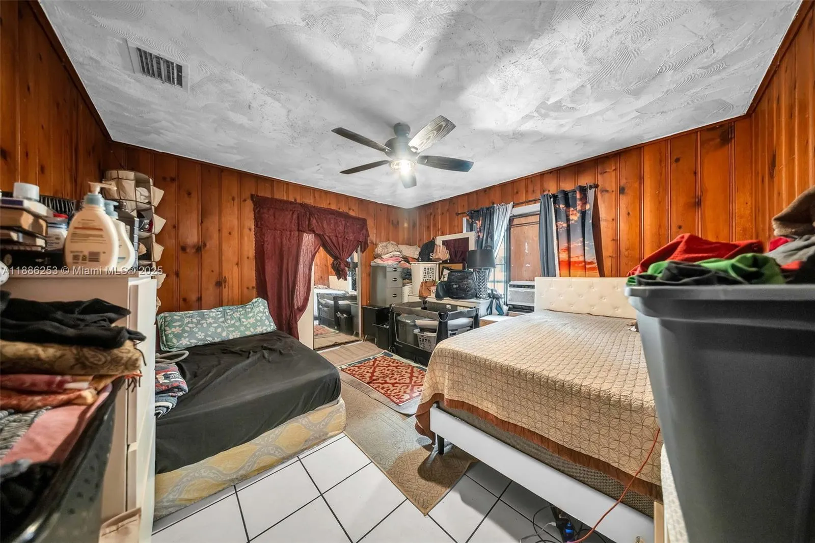 140 NW 49th St