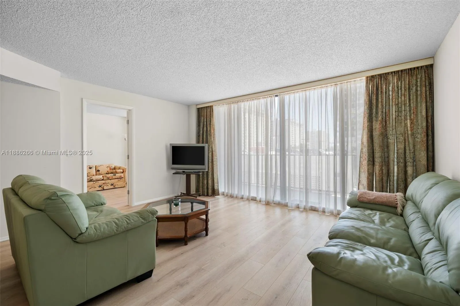 2401 S Ocean Dr, #304
