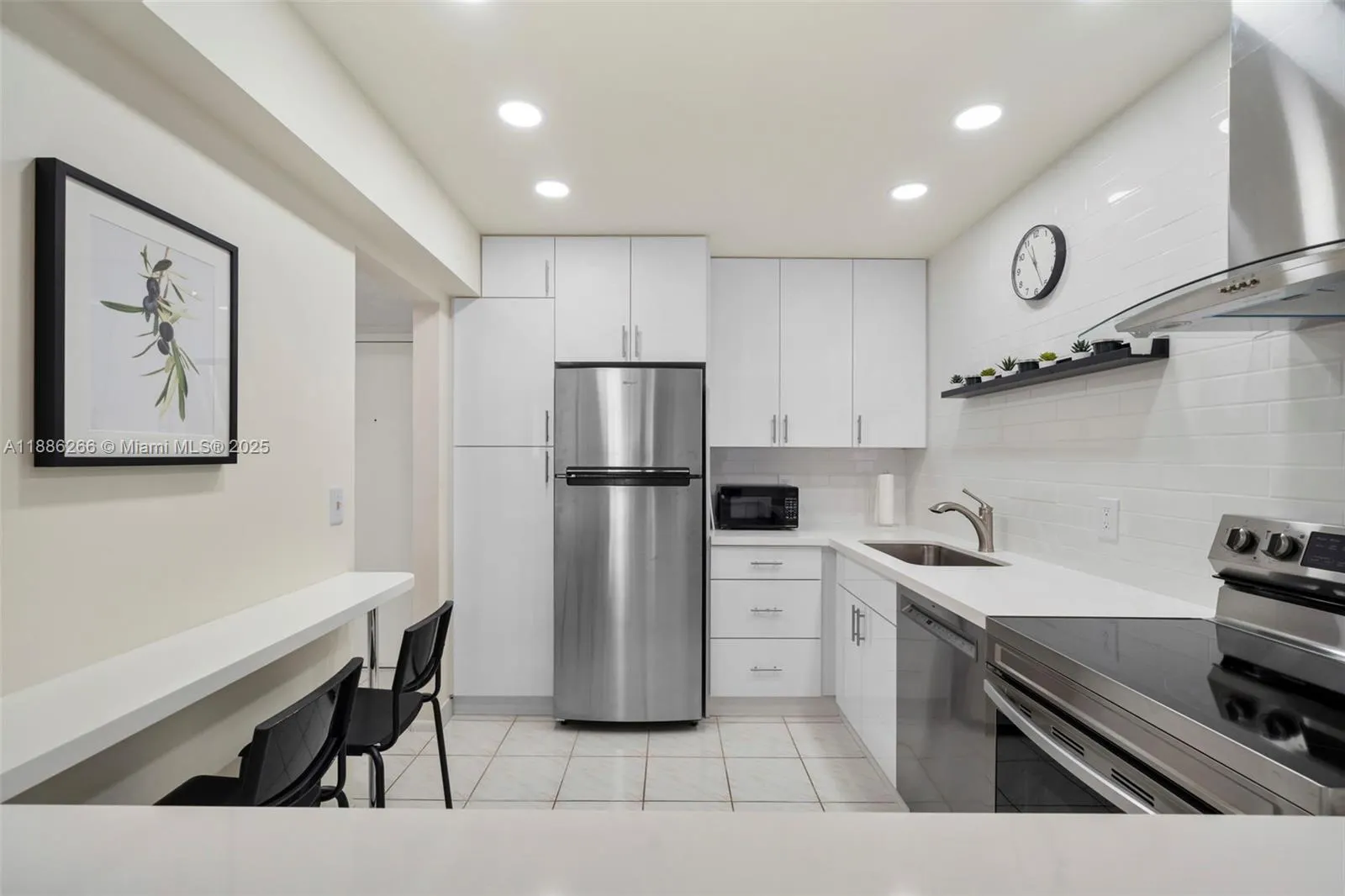 2401 S Ocean Dr, #304