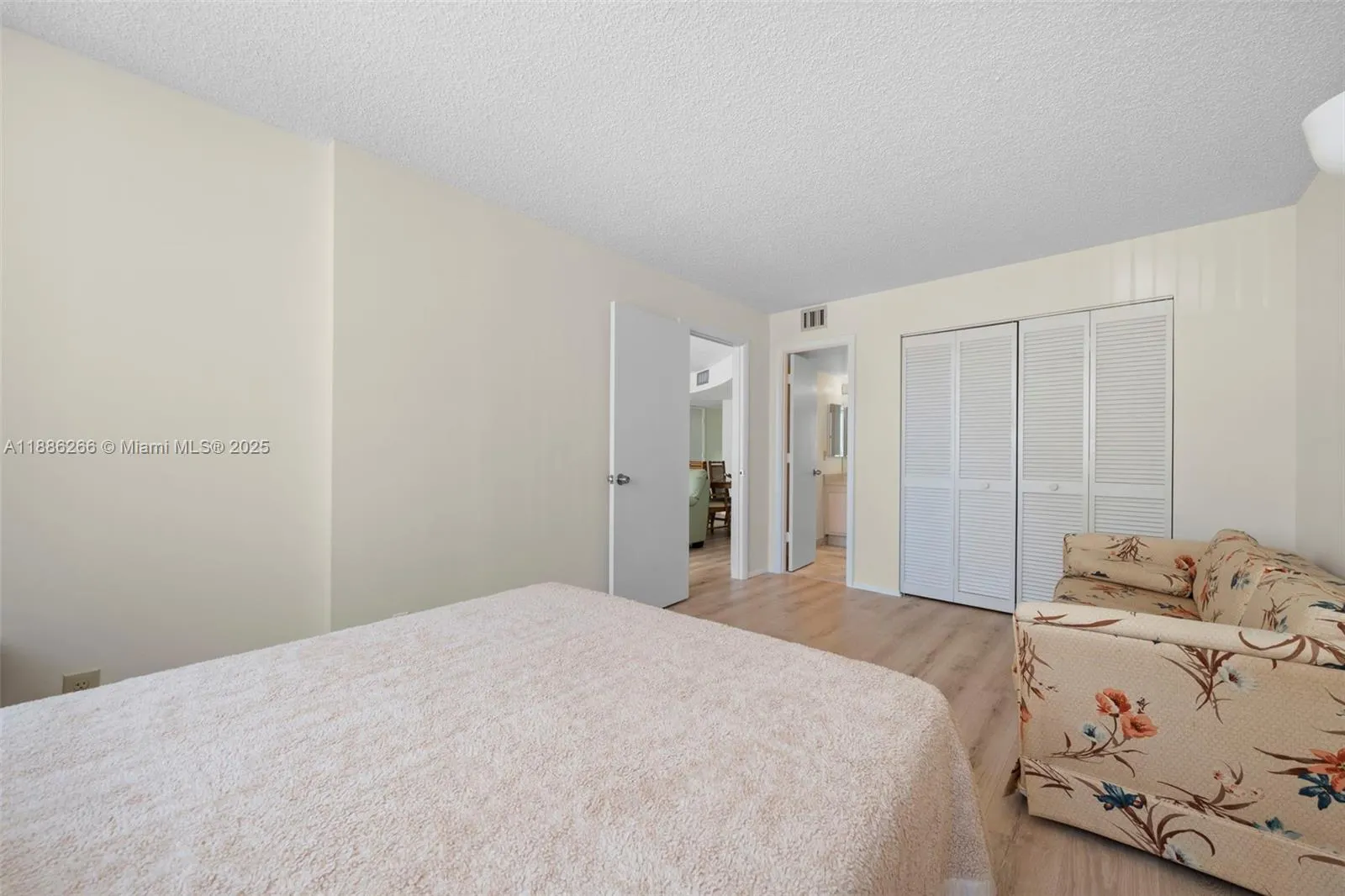 2401 S Ocean Dr, #304