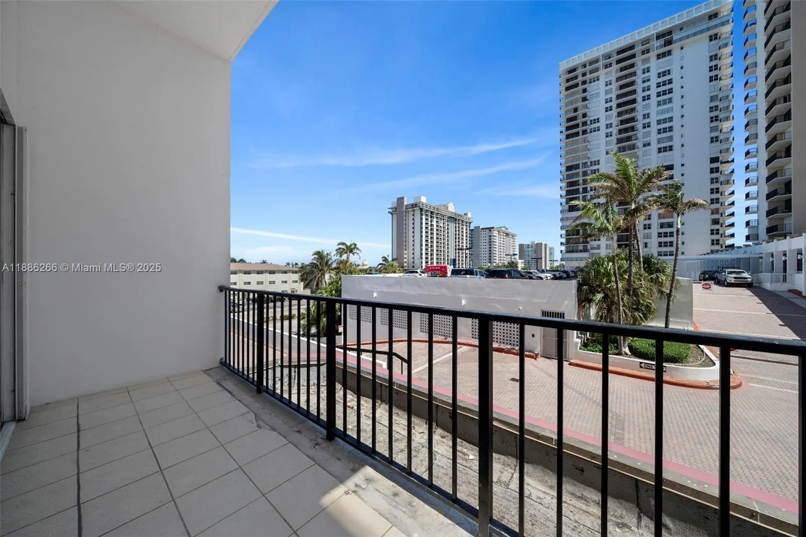 2401 S Ocean Dr, #304