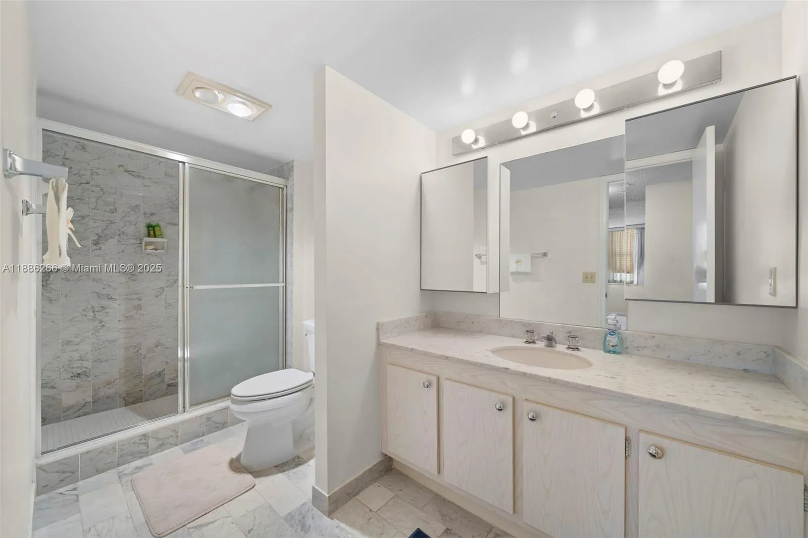 2401 S Ocean Dr, #304
