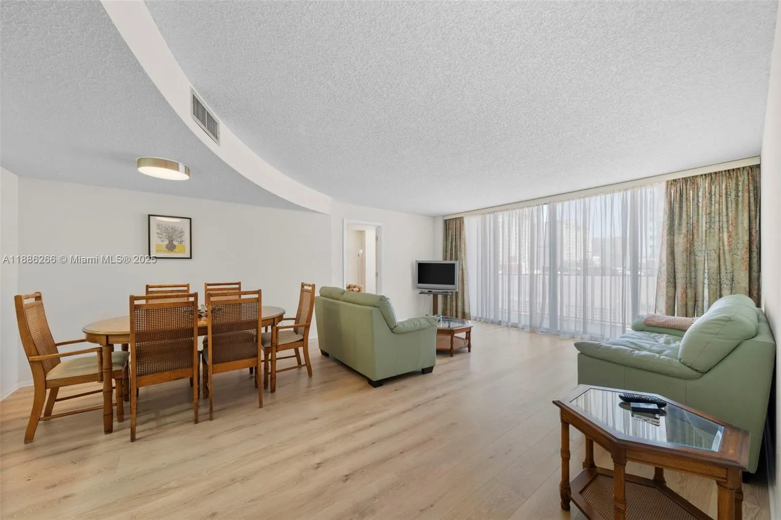 2401 S Ocean Dr, #304