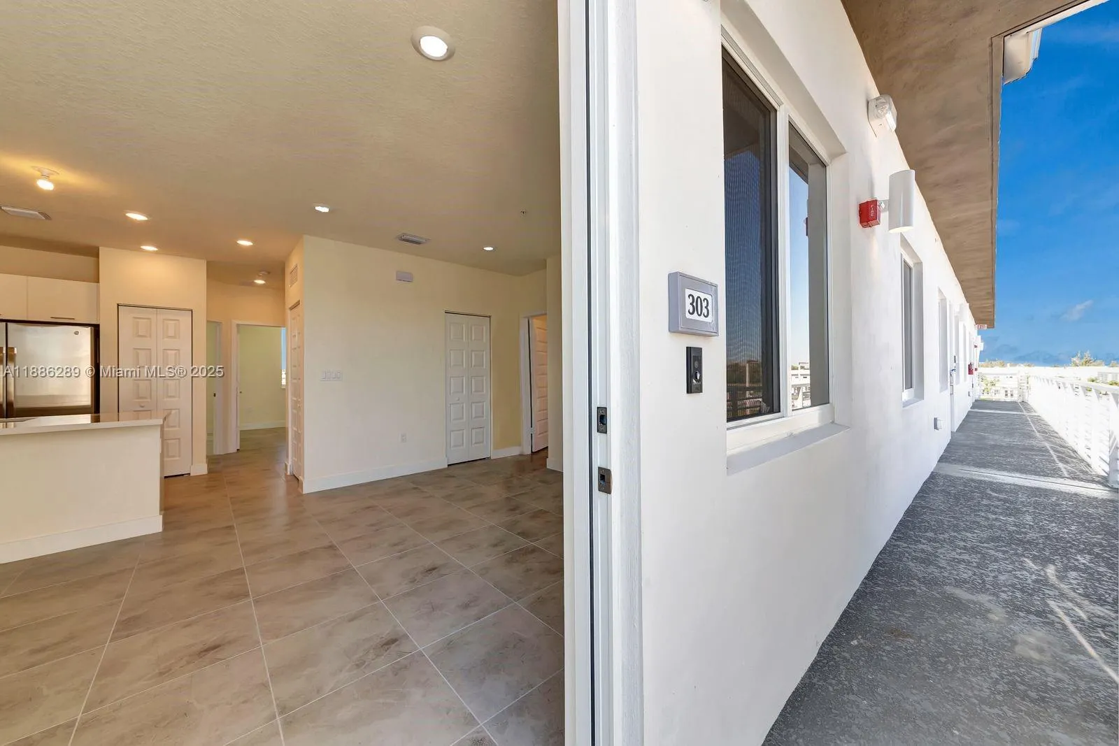 6420 NW 102nd Path, #303