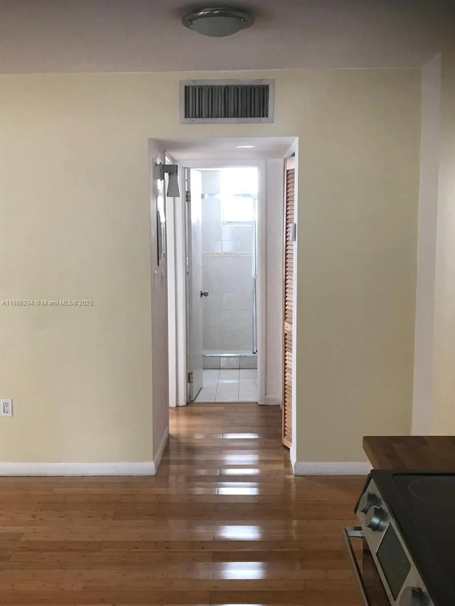 949 Pennsylvania Ave, #309