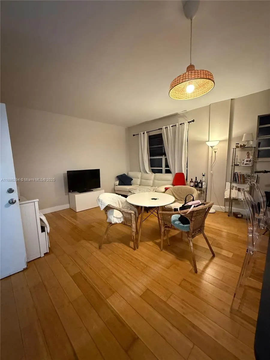 949 Pennsylvania Ave, #309