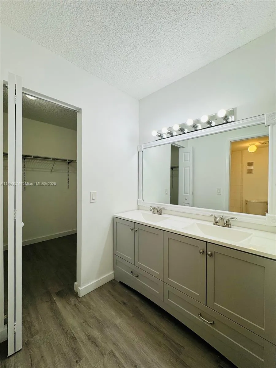 6320 SW 138th Ct, #408