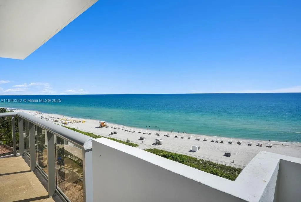 6039 Collins Ave, #1126