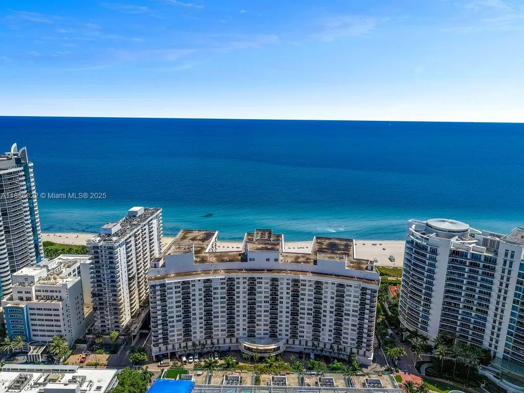 6039 Collins Ave, #1126