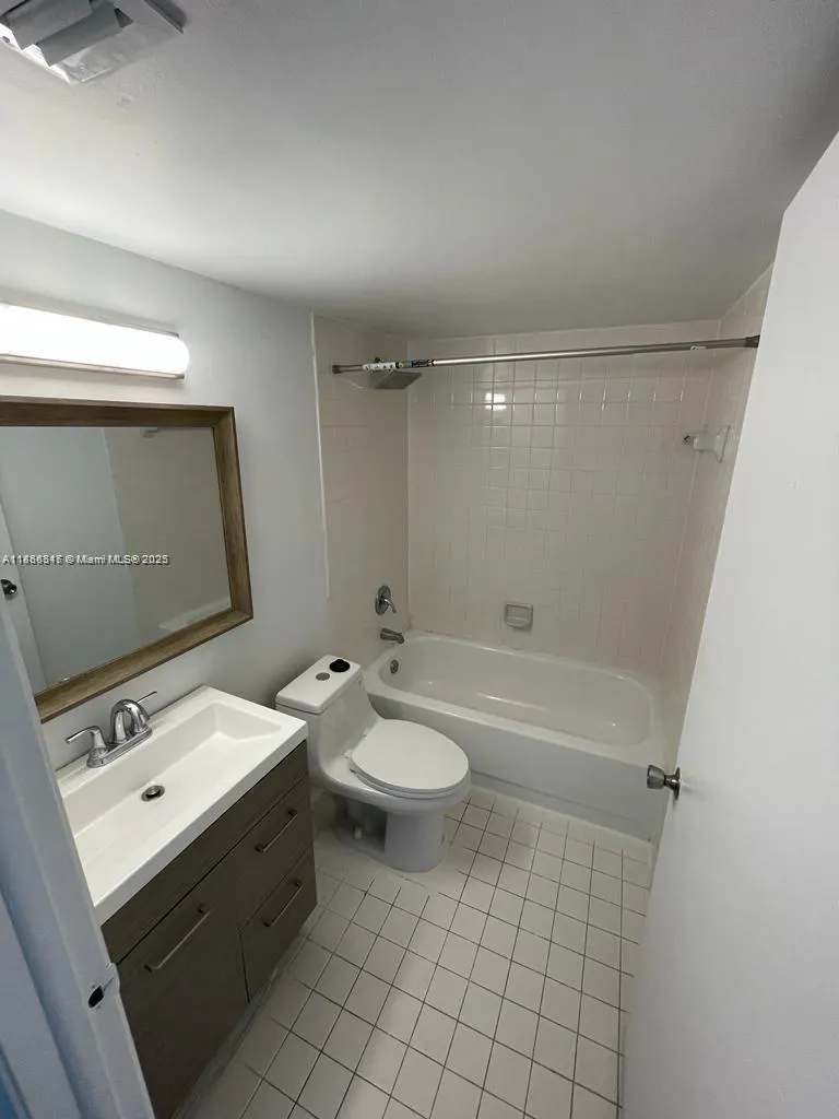 770 Claughton Island Dr, #1511