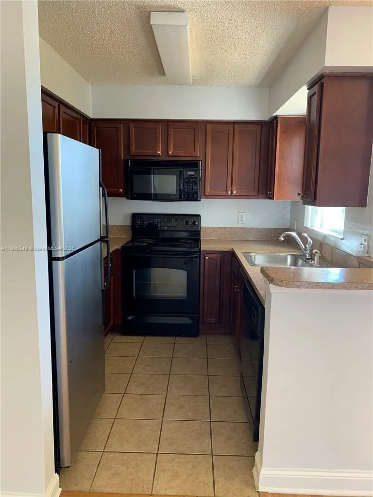 7650 Westwood Dr, #519