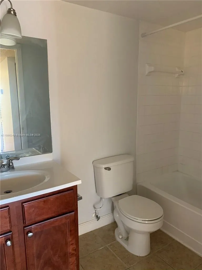 7650 Westwood Dr, #519