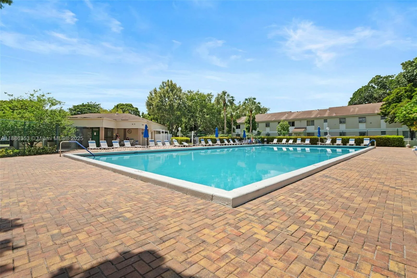 504 Gardens Drive, #203