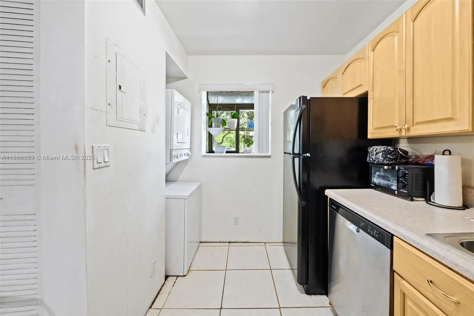 504 Gardens Drive, #203