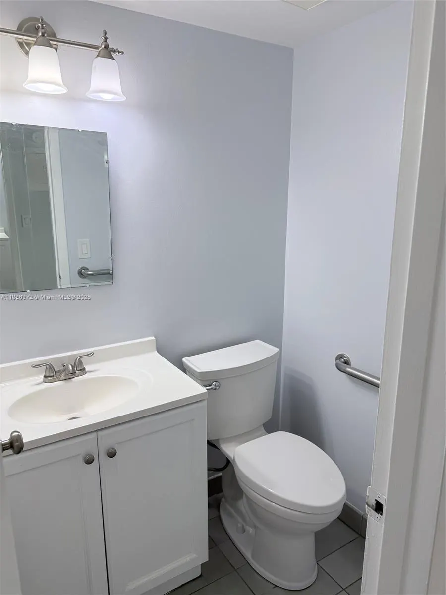1072 Cornwall D, #1072