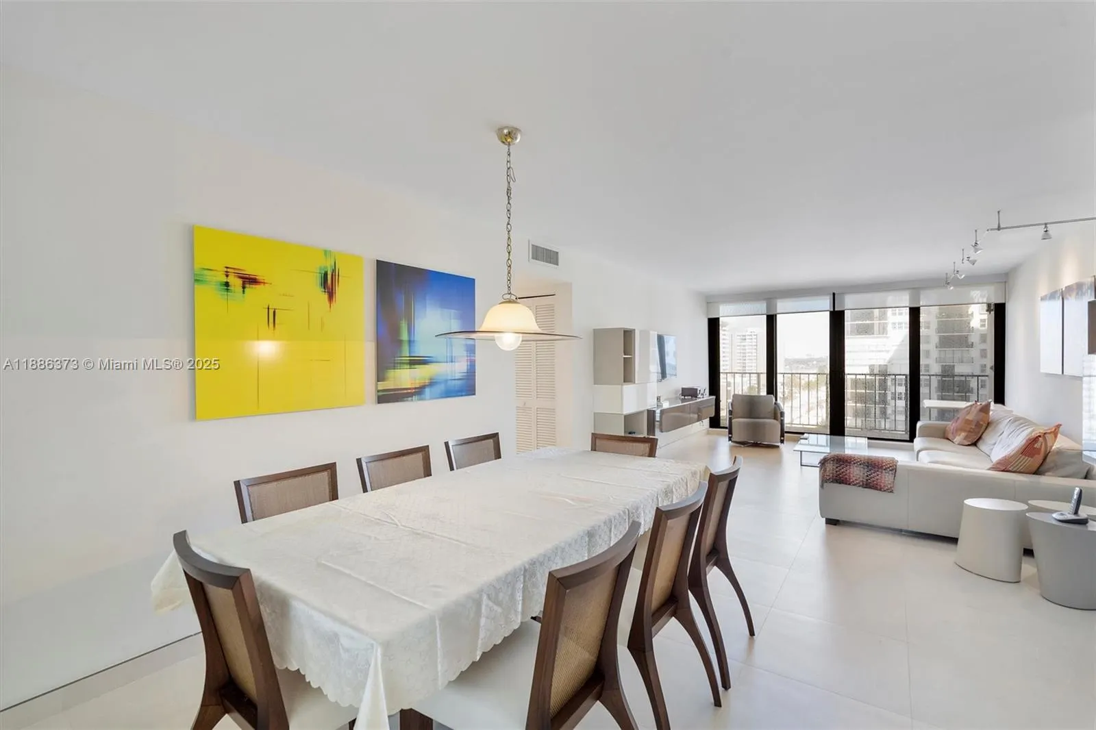 2401 S Ocean Dr, #905