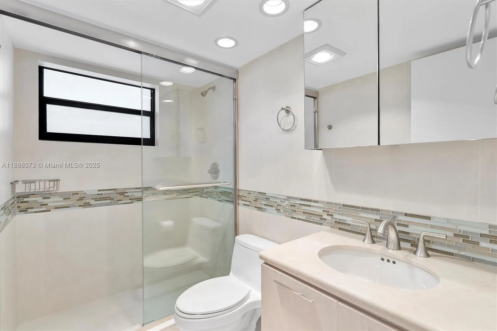 2401 S Ocean Dr, #905