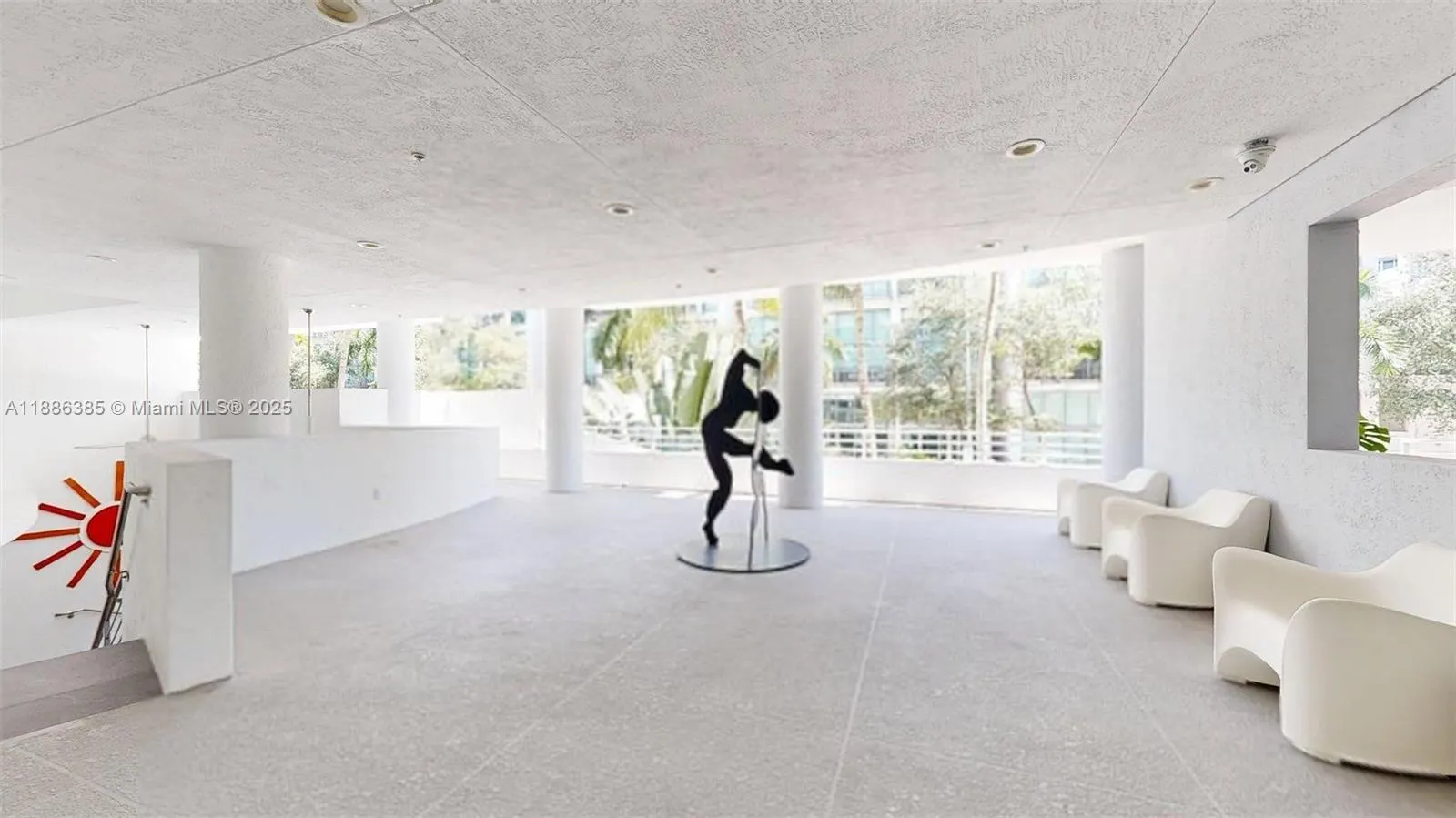 5970 Indian Creek Dr, #PH-4