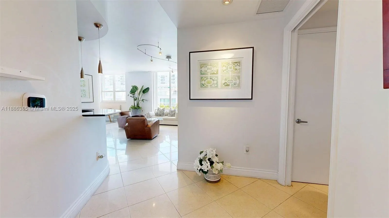 5970 Indian Creek Dr, #PH-4