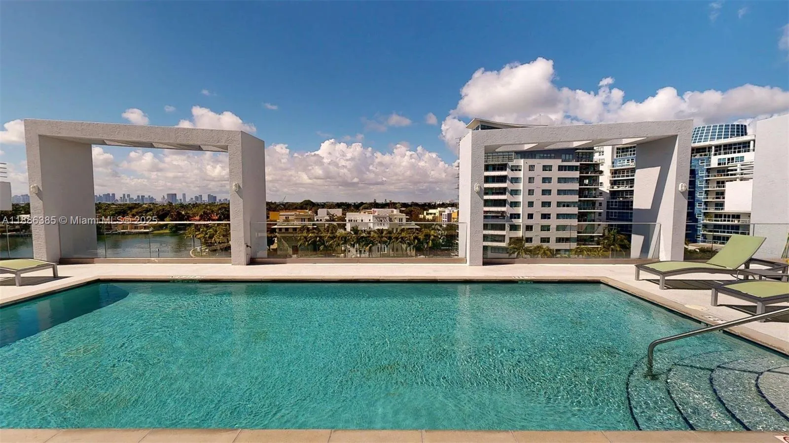 5970 Indian Creek Dr, #PH-4