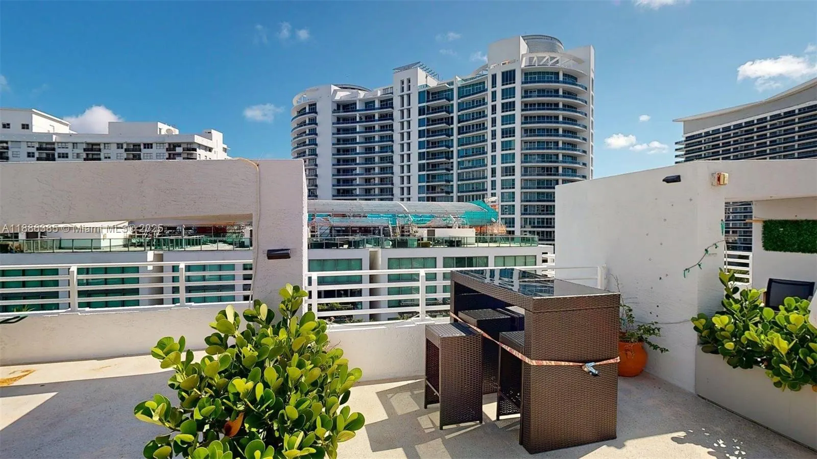 5970 Indian Creek Dr, #PH-4