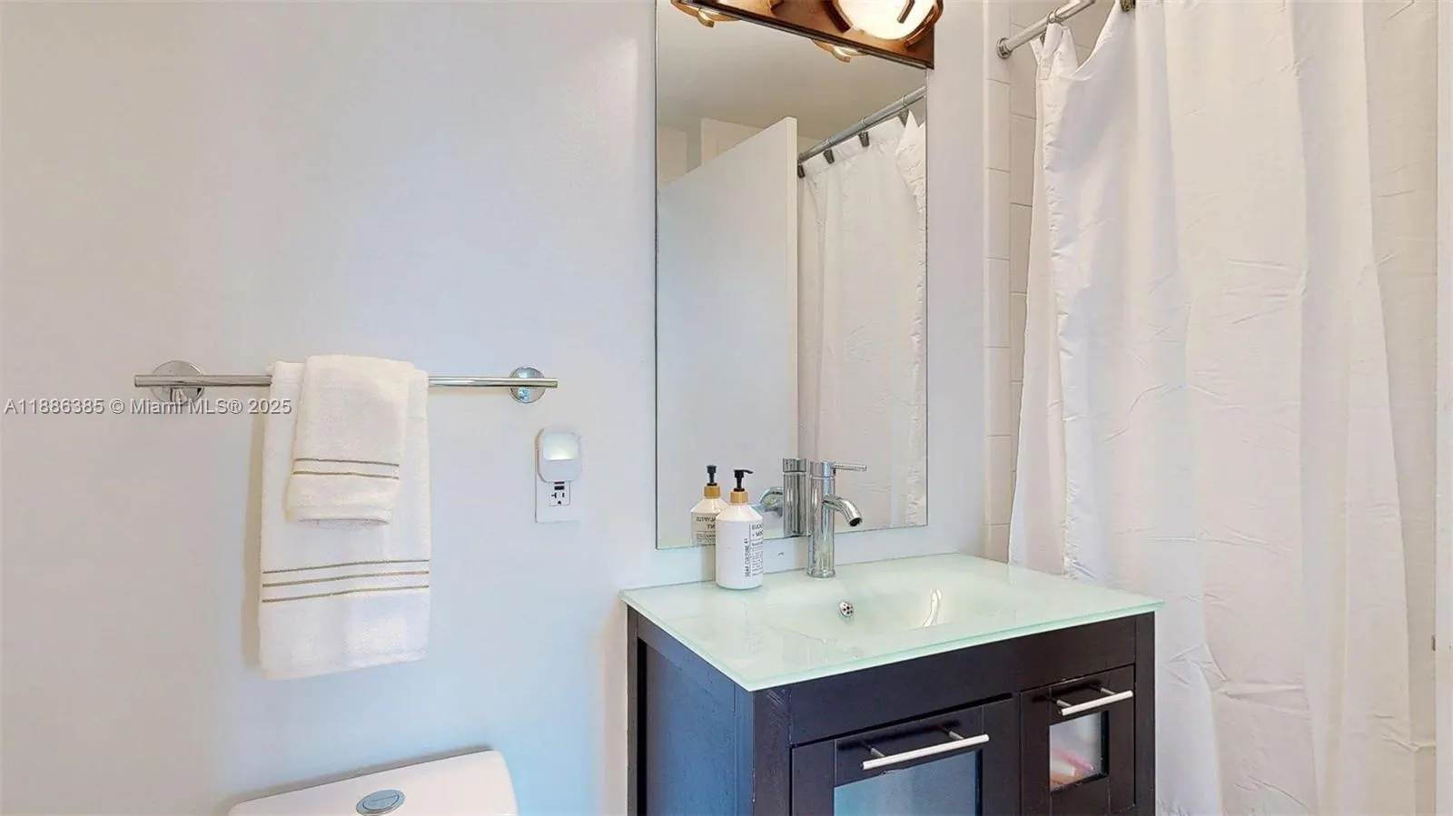 5970 Indian Creek Dr, #PH-4