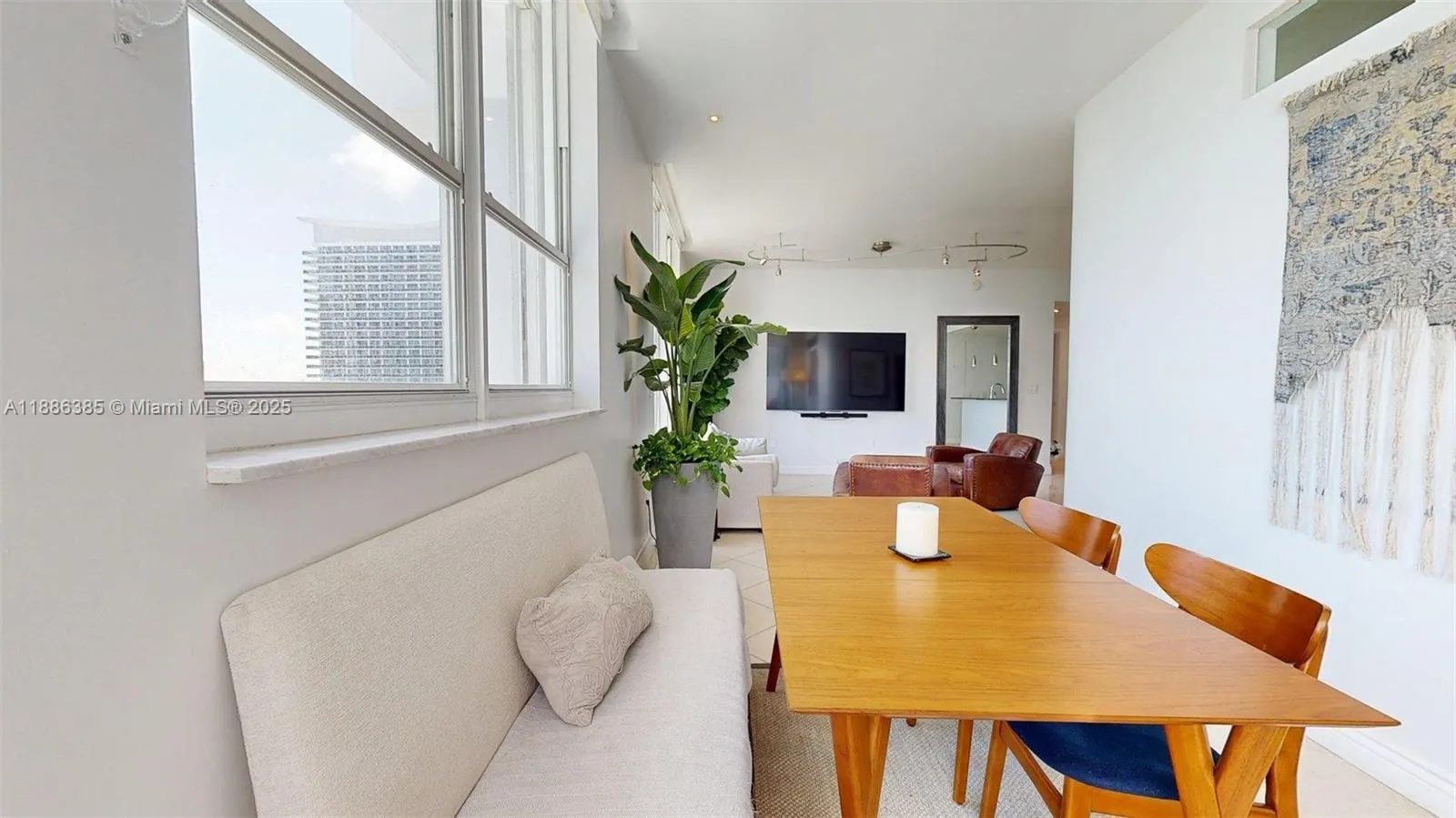 5970 Indian Creek Dr, #PH-4