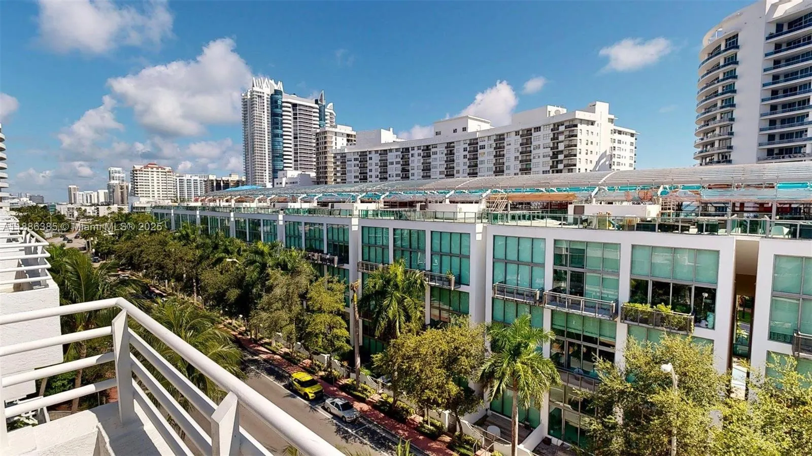 5970 Indian Creek Dr, #PH-4