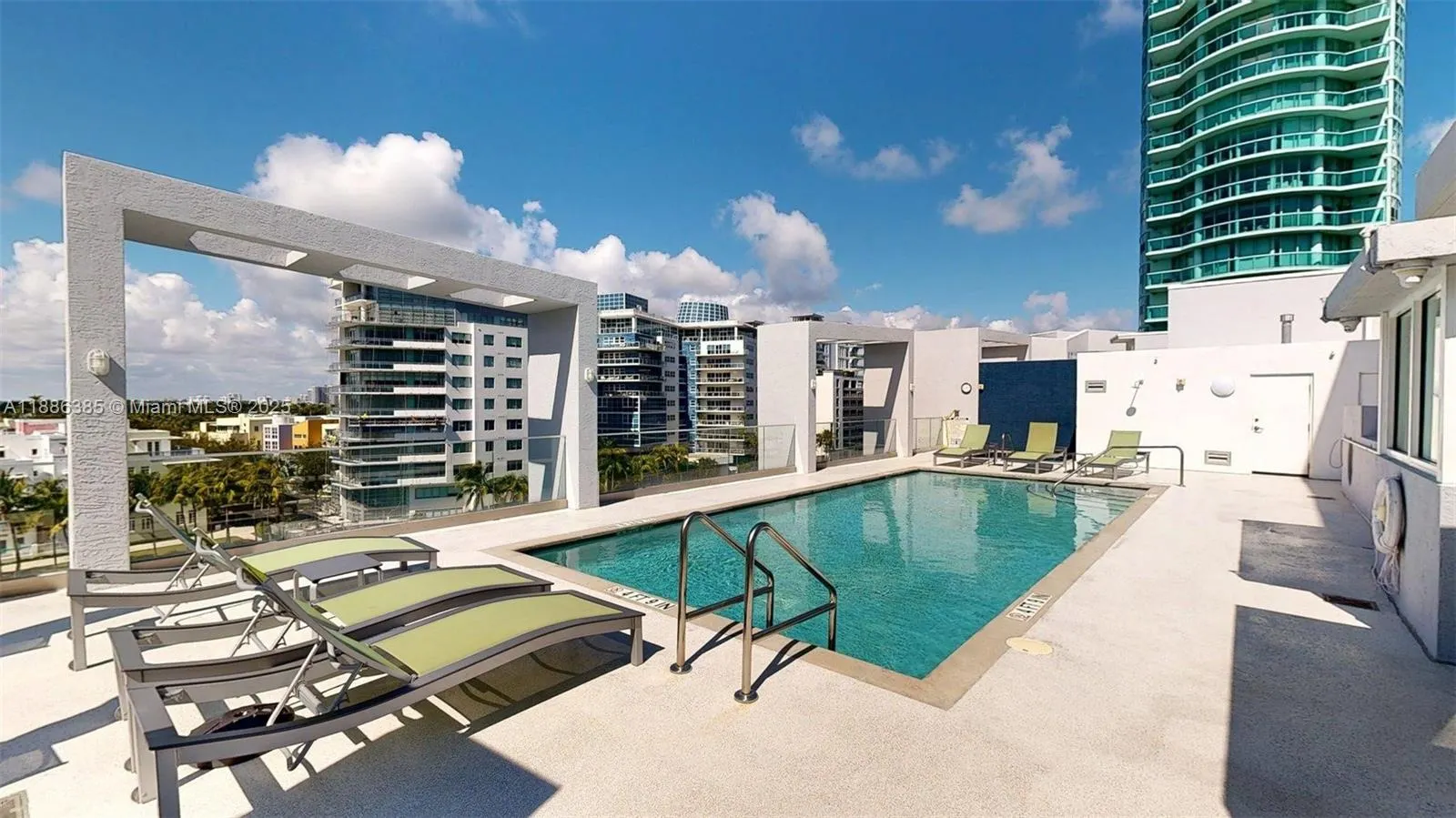 5970 Indian Creek Dr, #PH-4