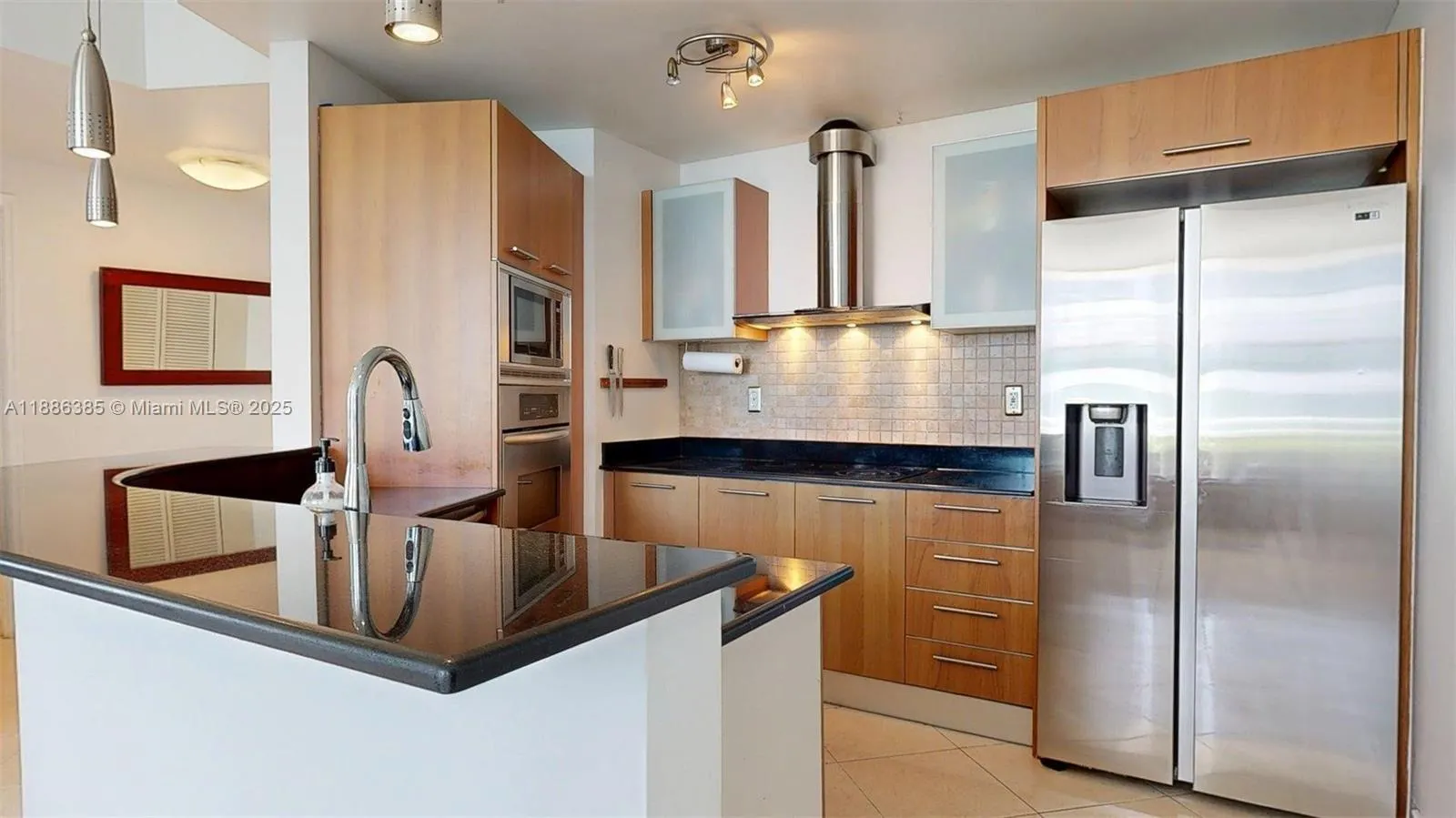 5970 Indian Creek Dr, #PH-4