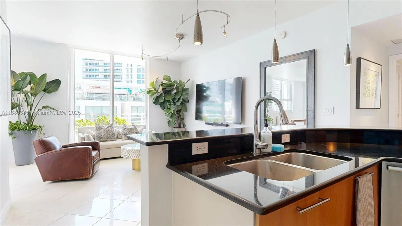 5970 Indian Creek Dr, #PH-4