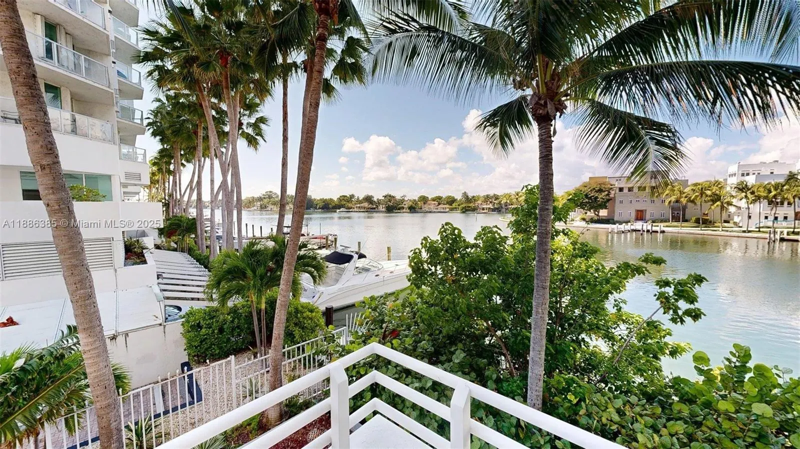 5970 Indian Creek Dr, #PH-4