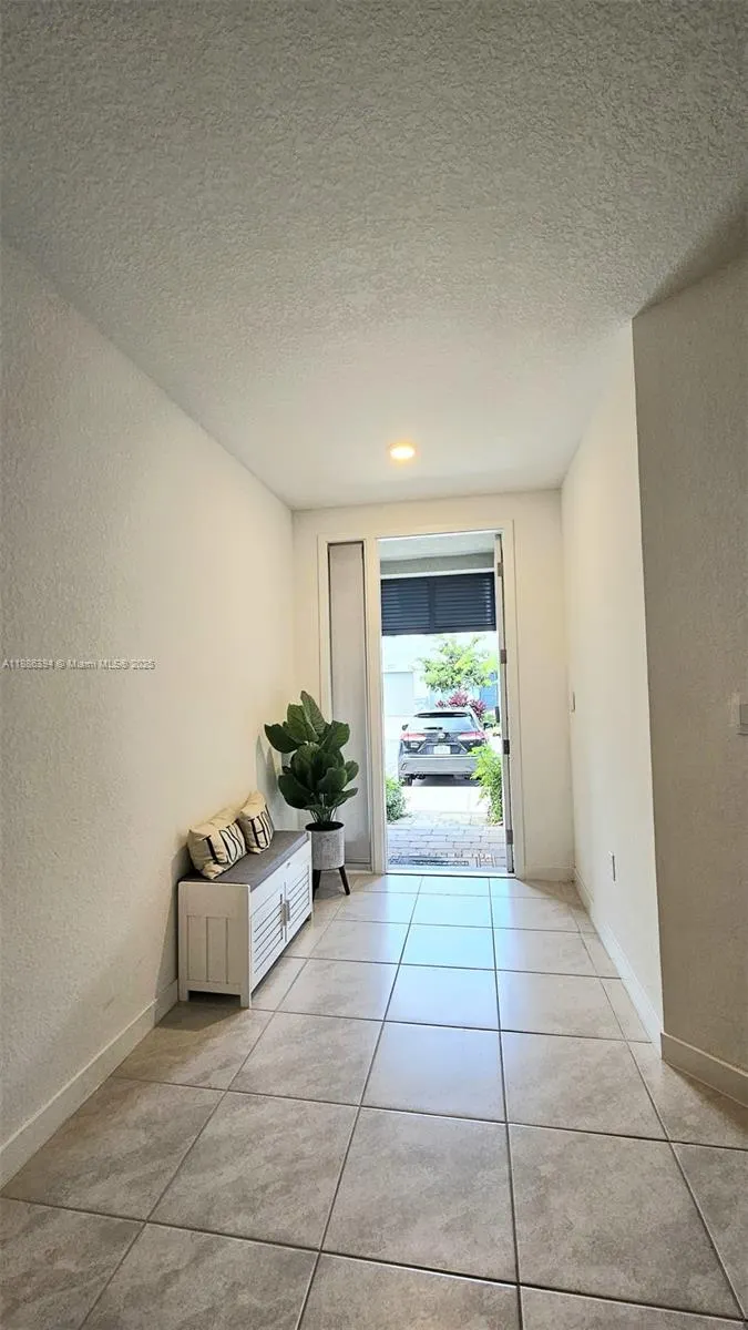364 NW 8th Ct, #364