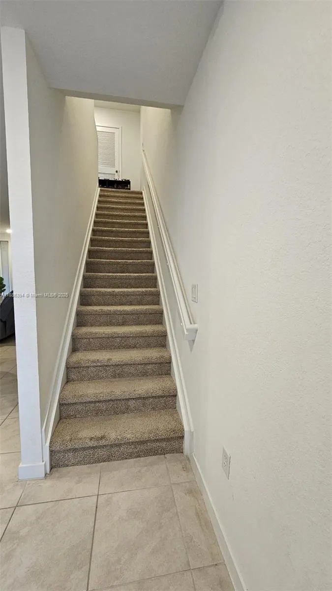 364 NW 8th Ct, #364