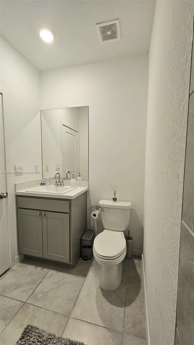 364 NW 8th Ct, #364