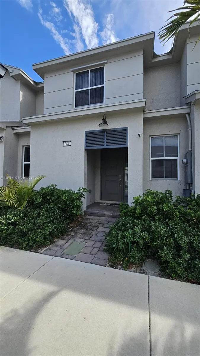 364 NW 8th Ct, #364