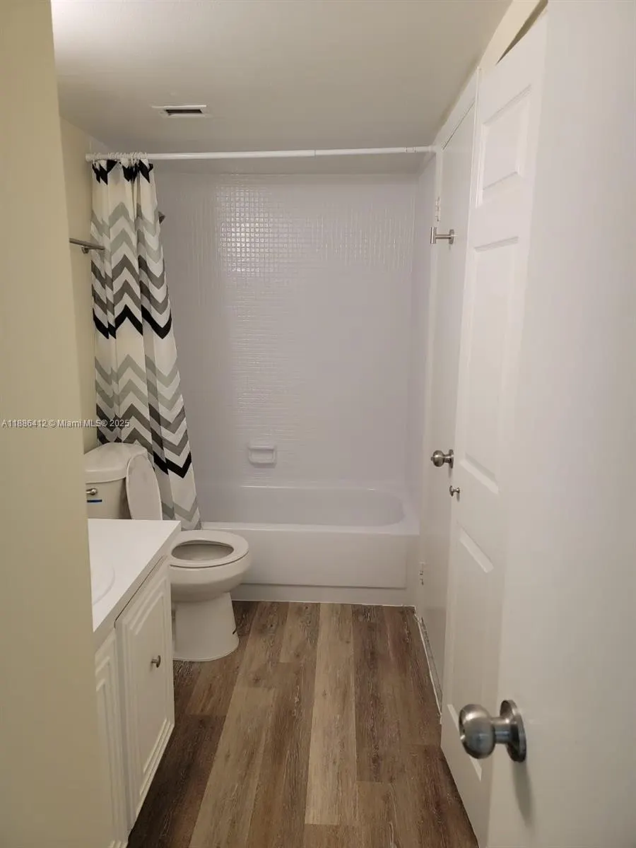 494 NW 165th St Rd, #C-404