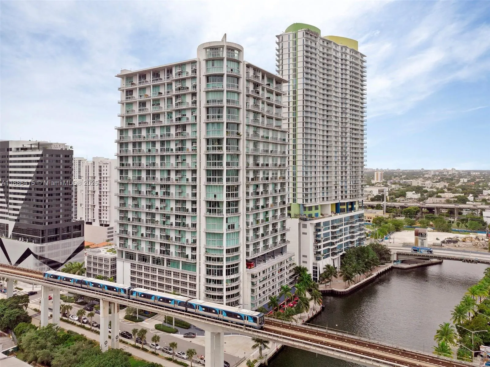 690 SW 1st Ct, #1514
