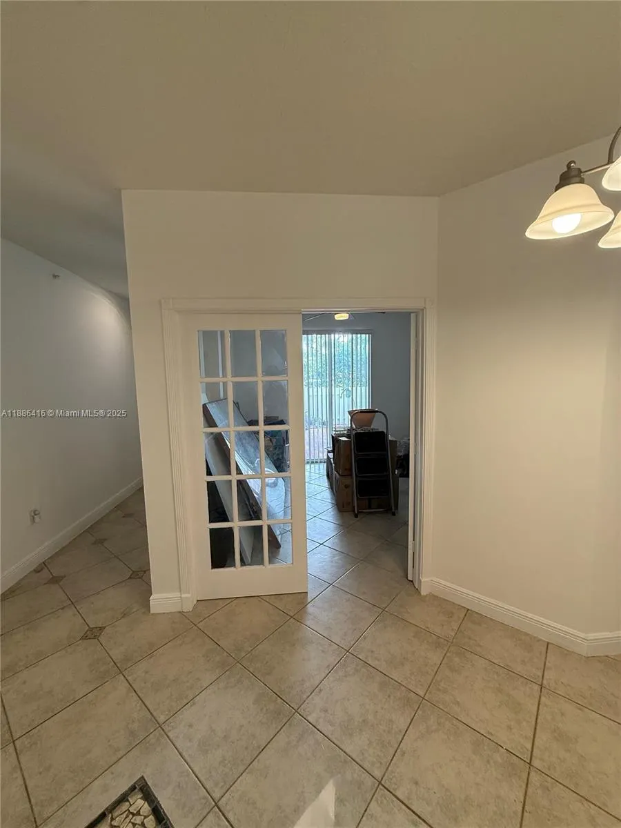 10750 NW 66th St, #112