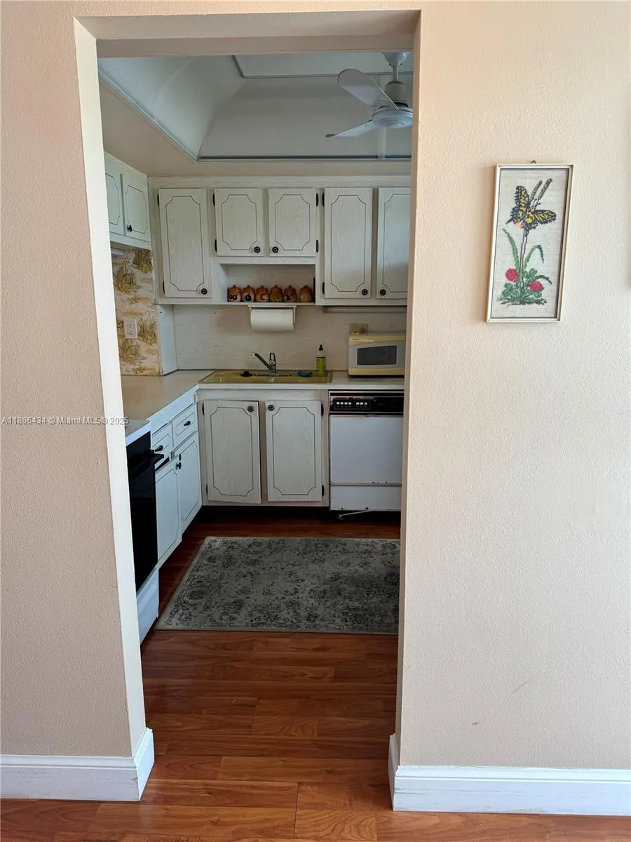 9810 Marina Blvd, #1124